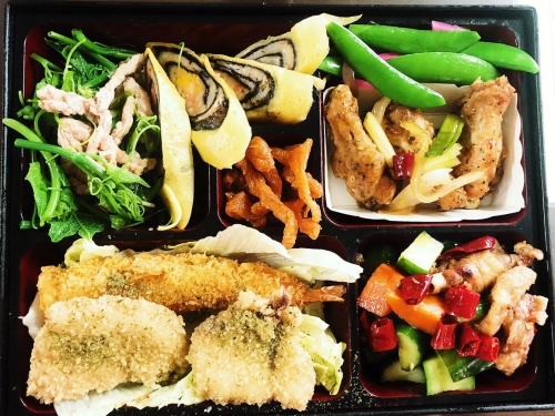 飴益團膳，伙食承包